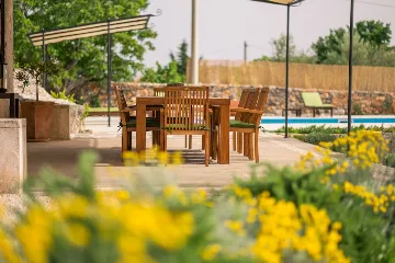 5-Bedroom Villa for 10 in Skrbčići