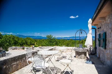 3-Bedroom House in Strilčići with Pool & Sea Views