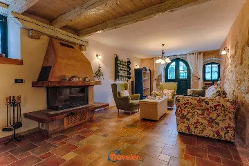 3-Bedroom House in Strilčići with Pool & Sea Views