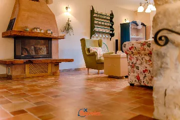 3-Bedroom House in Strilčići with Pool & Sea Views