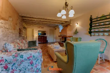 3-Bedroom House in Strilčići with Pool & Sea Views