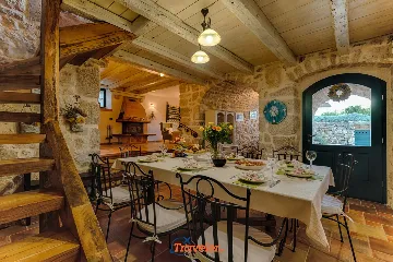 3-Bedroom House in Strilčići with Pool & Sea Views