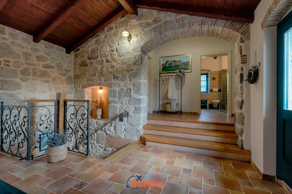 3-Bedroom House in Strilčići with Pool & Sea Views