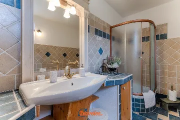 3-Bedroom House in Strilčići with Pool & Sea Views