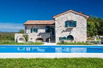 3-Bedroom House in Strilčići with Pool & Sea Views