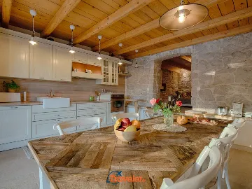 Renovated House with Private Pool in Gabonjin