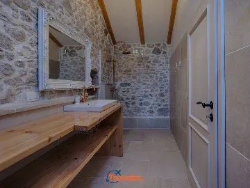 Renovated House with Private Pool in Gabonjin