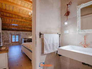 Renovated House with Private Pool in Gabonjin