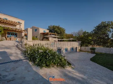 Renovated House with Private Pool in Gabonjin