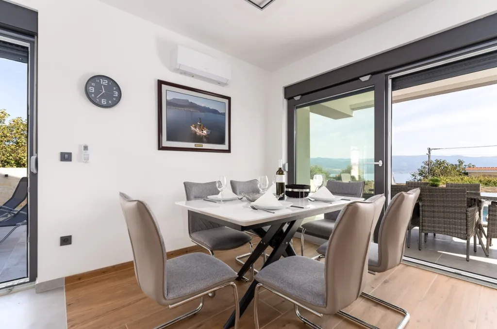 Semi-Detached House in Risika for Up to 6 Guests
