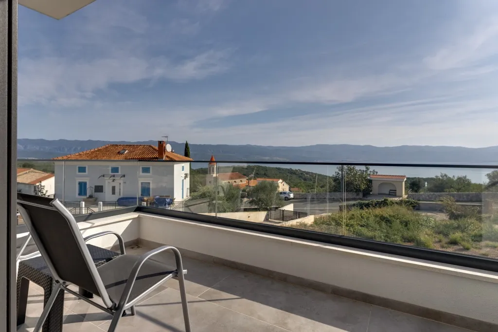 Semi-Detached House in Risika for Up to 6 Guests