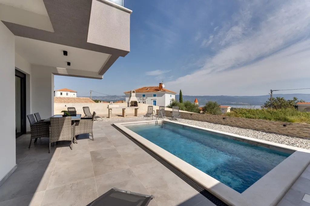 Semi-Detached House in Risika for Up to 6 Guests