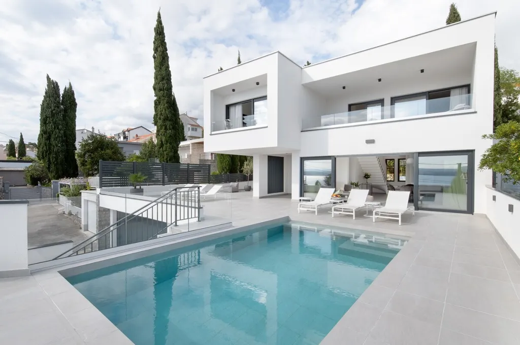 Modern Villa in Dramalj for up to 8 Guests