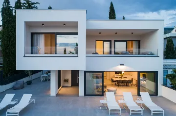 Modern Villa in Dramalj for up to 8 Guests