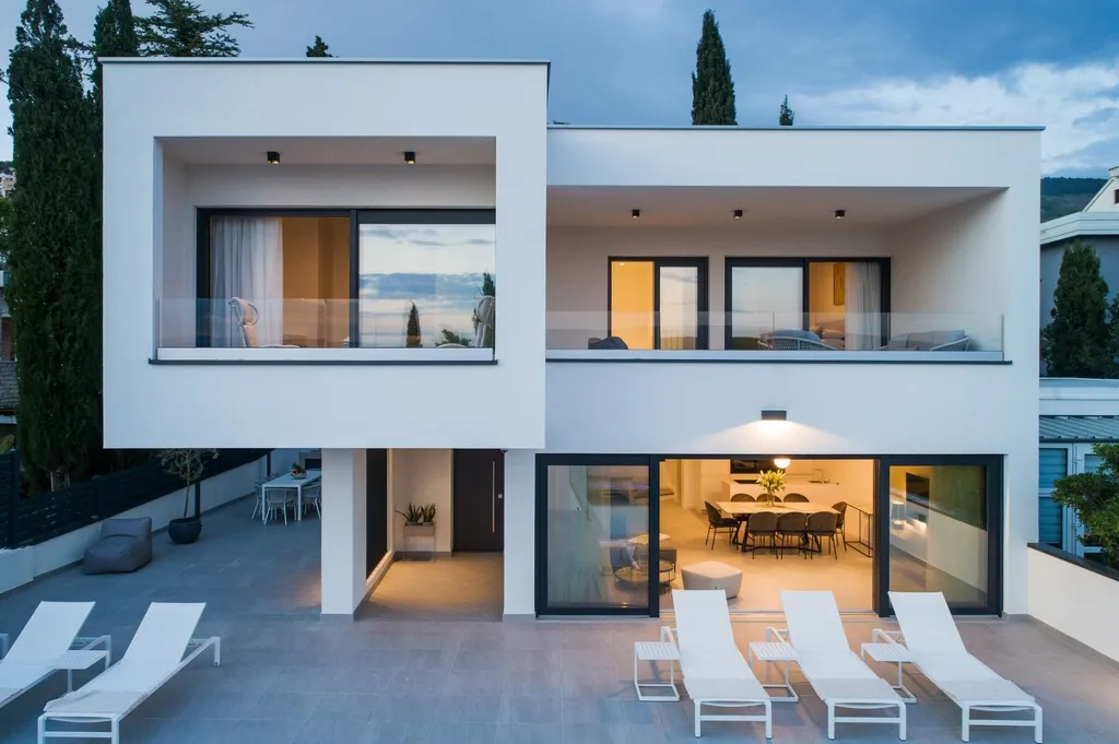 Modern Villa in Dramalj for up to 8 Guests