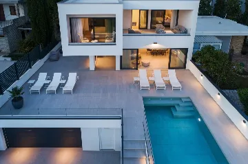 Modern Villa in Dramalj for up to 8 Guests