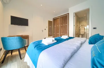 Villa in Vrbnik with Sea-View Infinity Pool