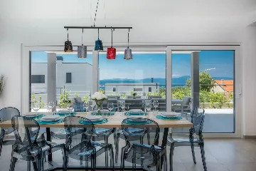 4-Bedroom Villa with Pool & Sea View in Kremenići