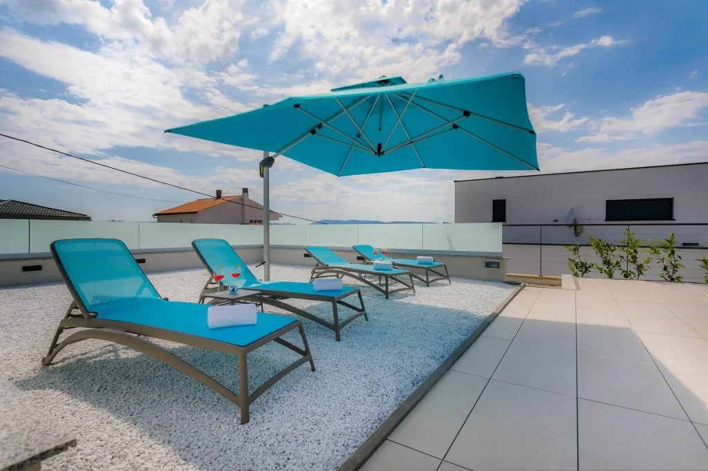 4-Bedroom Villa with Pool & Sea View in Kremenići