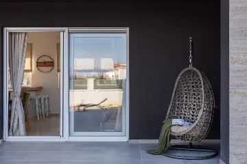 Privlaka 4-Bedroom House with Pool for 8