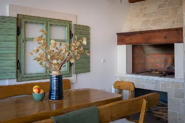 Privlaka 4-Bedroom House with Pool for 8