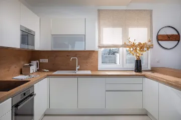 Privlaka 4-Bedroom House with Pool for 8