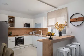 Privlaka 4-Bedroom House with Pool for 8