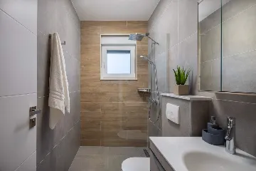 Privlaka 4-Bedroom House with Pool for 8