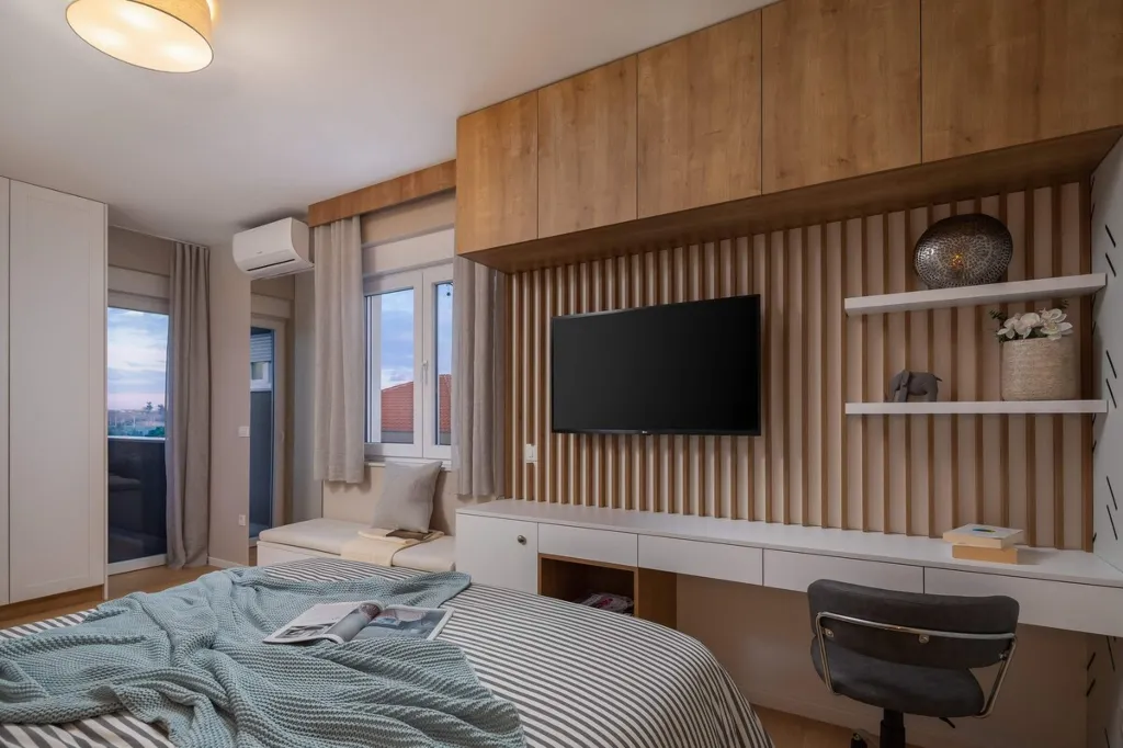 Privlaka 4-Bedroom House with Pool for 8
