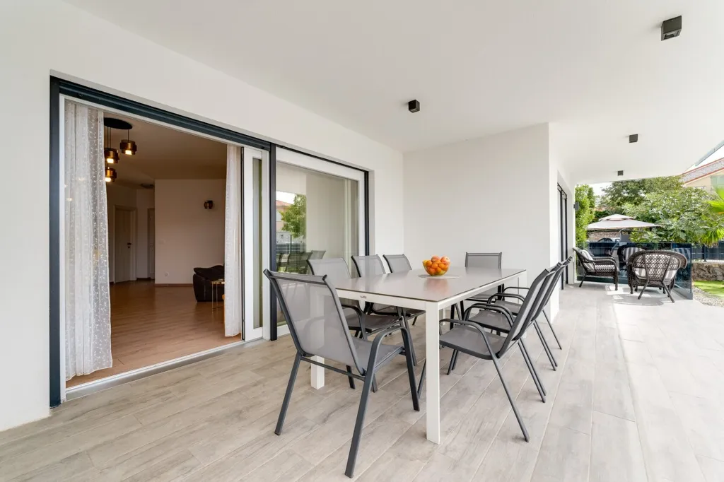 Newly Built Villa with Pool Near Beach in Pinezići