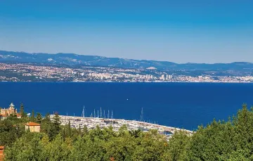 Stone Villa with Pool and Kvarner Bay View, Ičići