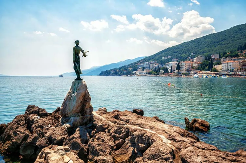 Stone Villa with Pool and Kvarner Bay View, Ičići