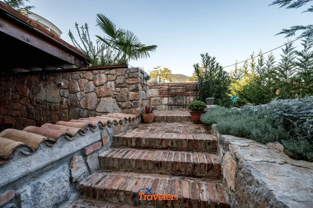 Stone Villa with Pool and Kvarner Bay View, Ičići