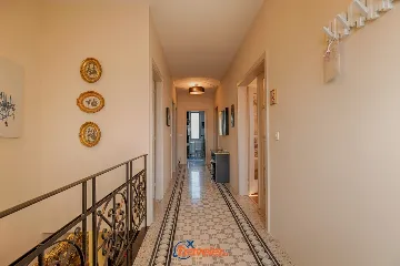 Stone Villa with Pool and Kvarner Bay View, Ičići