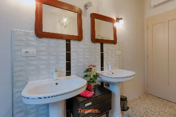 Stone Villa with Pool and Kvarner Bay View, Ičići