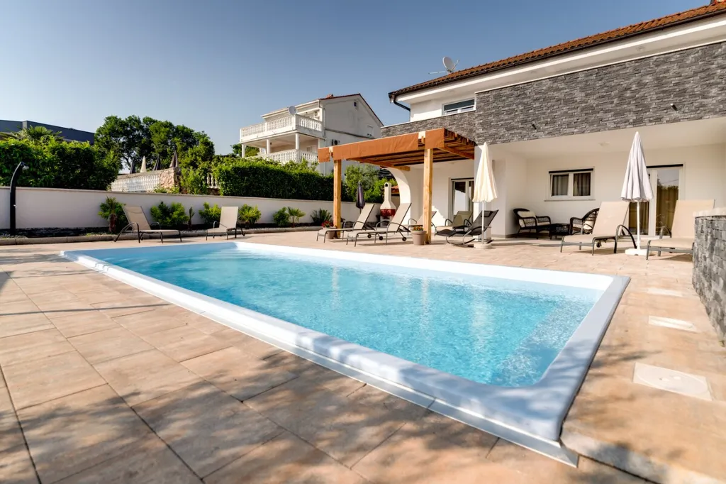 House in Pinezići for up to 10 Guests with Pool