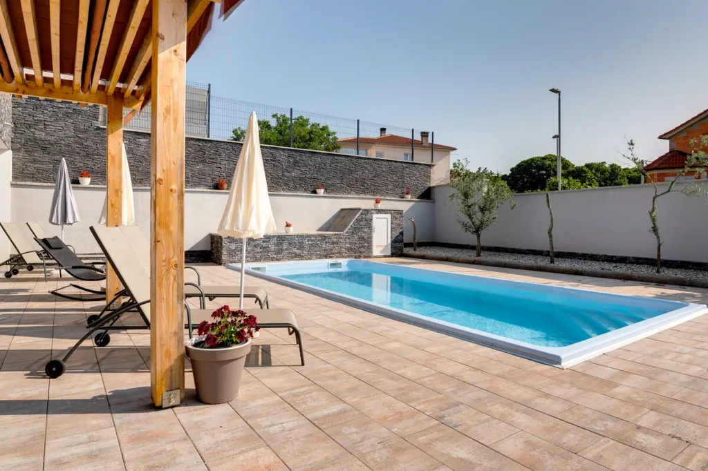 House in Pinezići for up to 10 Guests with Pool