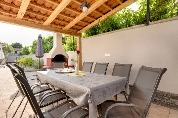 House in Pinezići for up to 10 Guests with Pool