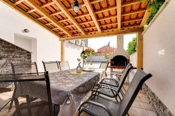 House in Pinezići for up to 10 Guests with Pool