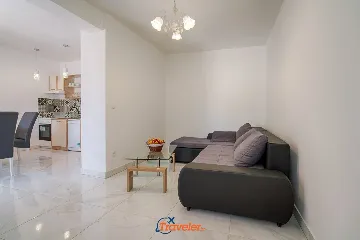 House in Pinezići for up to 10 Guests with Pool