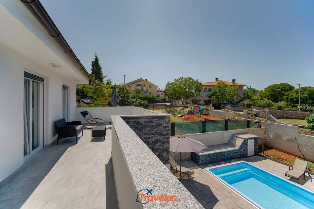 House in Pinezići for up to 10 Guests with Pool