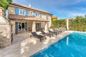 3-Bedroom House with Pool in Garica, Croatia