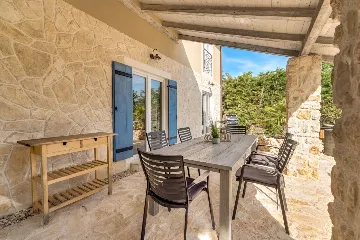 3-Bedroom House with Pool in Garica, Croatia