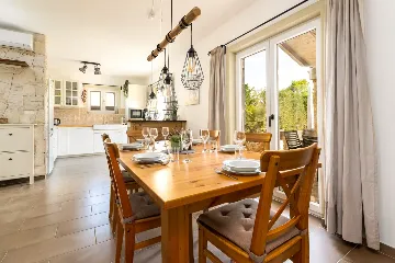 3-Bedroom House with Pool in Garica, Croatia