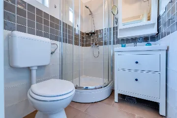 3-Bedroom House with Pool in Garica, Croatia