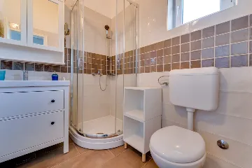 3-Bedroom House with Pool in Garica, Croatia