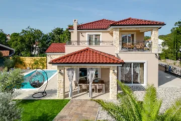 Villa with Pool in Pinezići for Up to 10 Guests