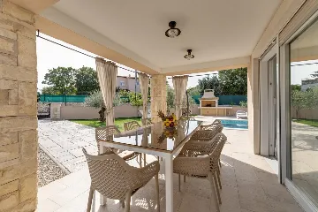 Villa with Pool in Pinezići for Up to 10 Guests