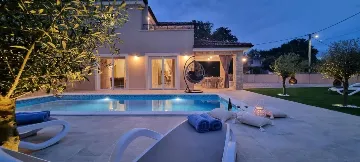 Villa with Pool in Pinezići for Up to 10 Guests