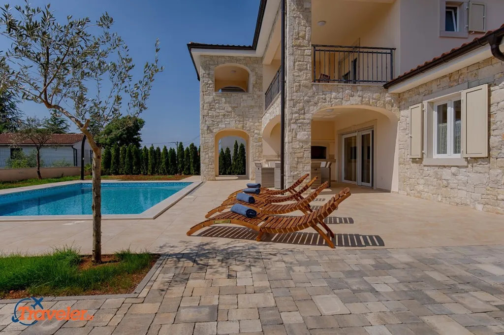Pool House Near Beach in Pinezići for 10 Guests
